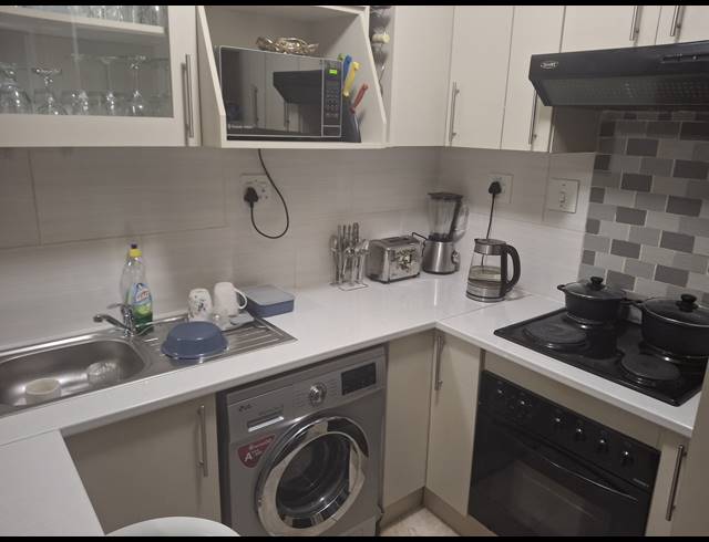 2 BEDROOM APARTMENT FOR SALE IN COMMERCIA